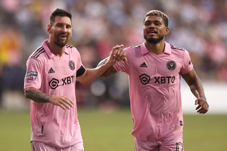 Lionel Messi, junto al venezolano Josef Martínez, celebran el pase a la final de la Leagues Cup (Fuente: AFP)