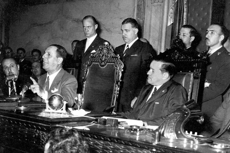 Juan D. Perón, junto a José Ber Gelbard, presidente de la CGE, en los años 50