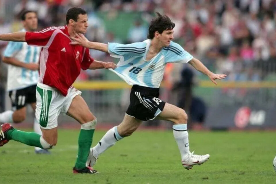 A 18 años del debut de Messi 