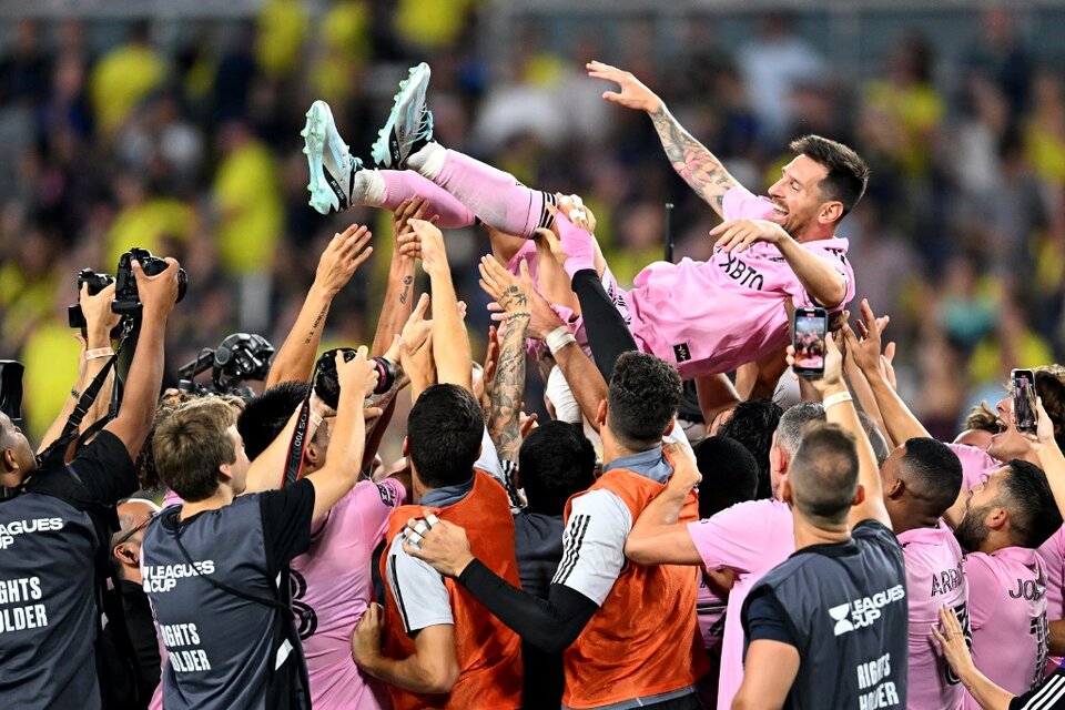 Lionel Messi salió campeón de la Leagues Cup con el Inter Miami, el primer título en la historia del club estadounidense. (Fuente: AFP)