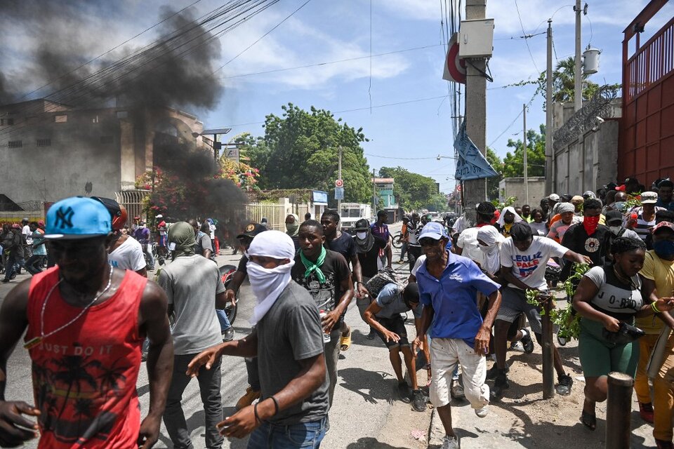 Las pandillas controlan alrededor del 80% de la capital, Puerto Príncipe (Fuente: AFP)