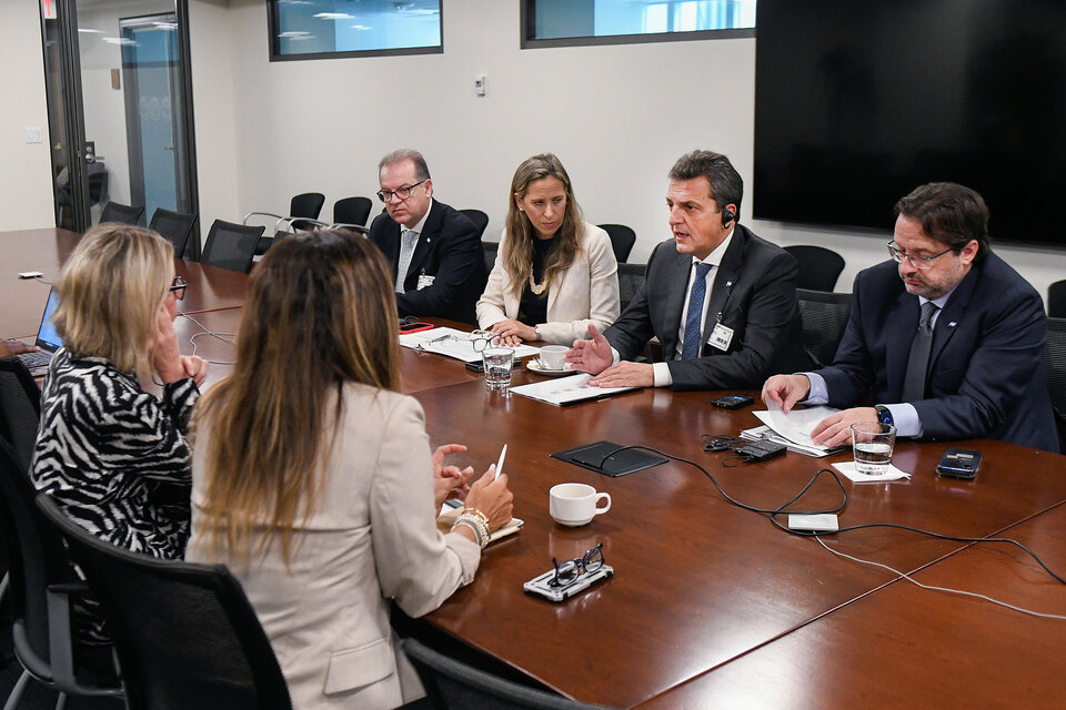 Sergio Massa, en su encuentro con la directora de operaciones del Banco Mundial