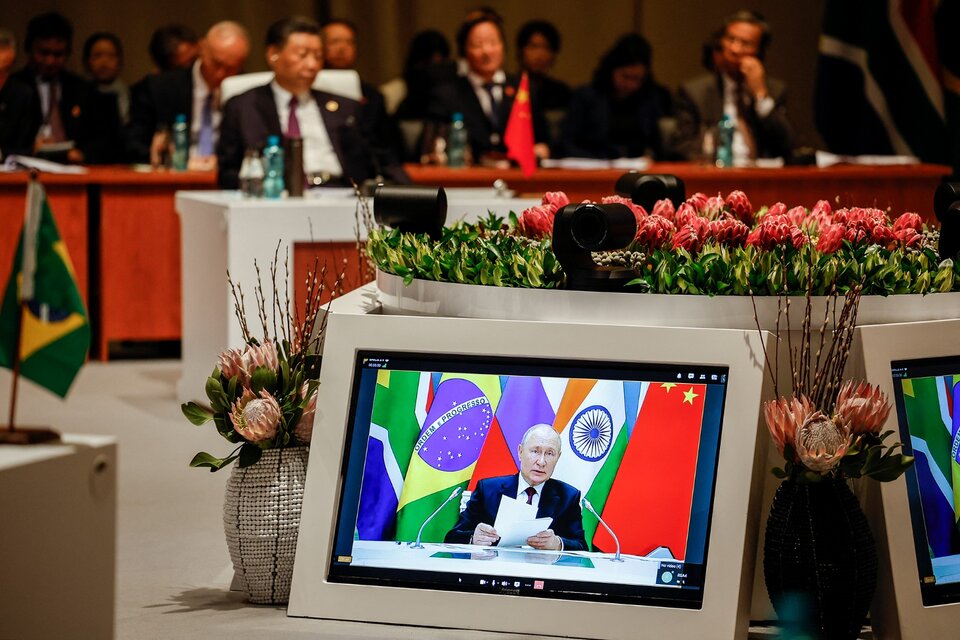 Vladimir Putin participó por video en la cumbre de los BRICS. (Fuente: AFP)