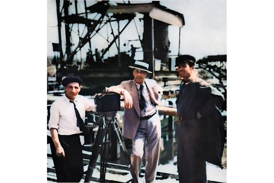 Gumer Barreiros, José A. Ferreyra y José Gola durante la filmación de Puente Alsina (1935)