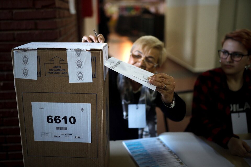 Elecciones en CABA: las boletas irán en un solo sobre y en la misma urna