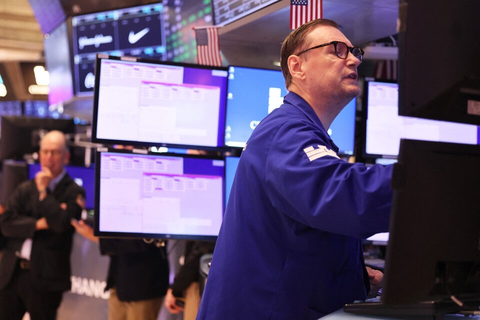 Inversores de Wall Street están contabilizando importantes ganancias con las acciones de las grandes tecnológicas. (Fuente: AFP)