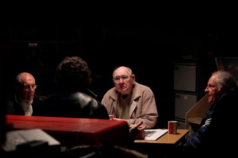 De izquierda a derecha: John Keenan, Robert Fulton y Robert Somerville en el documental "Nae Pasaran".  (Fuente: Captura de pantalla)