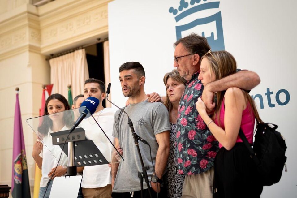 Argentinos desaparecidos en Málaga: familiares se reunieron con el alcalde y le pidieron que mantengan la búqueda (Foto: X/@pacodelatorrep)