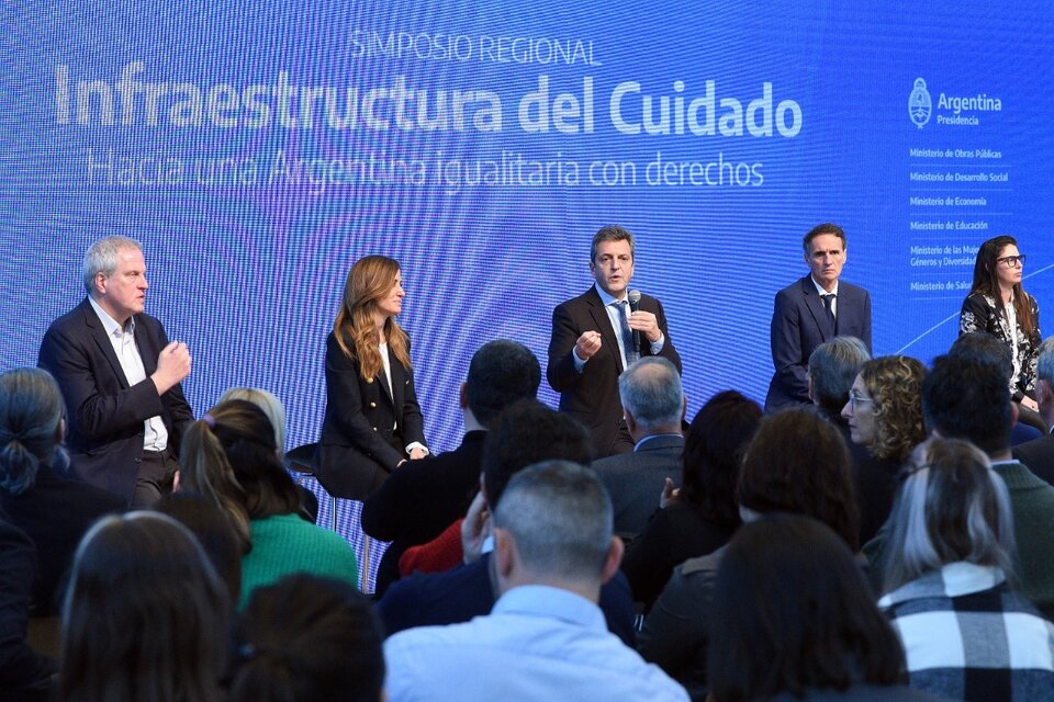 Massa presidió el Primer Simposio Regional "Infraestructura del Cuidado" en el CCK. (Fuente: Prensa Massa)