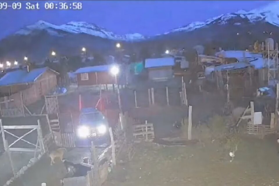 Potente luz en el cielo de Bariloche (Fuente: Captura Twitter)