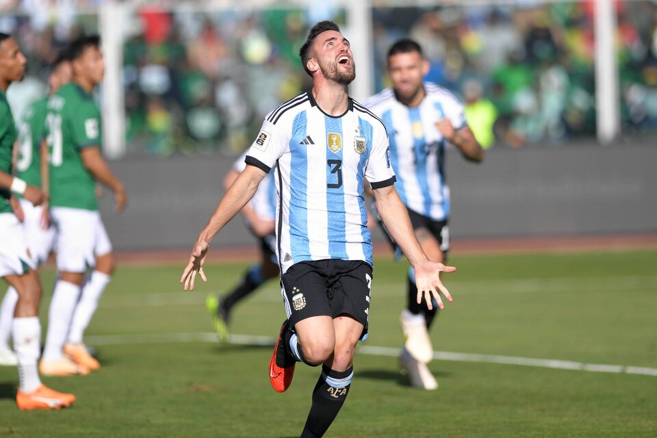 Tagliafico erró el cabezazo pero igual fue gol, el segundo de la Selección Argentina (Fuente: Télam)