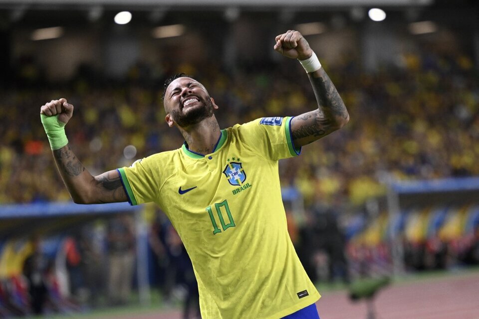 Perú y Brasil se enfrentan hoy desde las 23 por la segunda fecha de las Eliminatorias Sudamericanas para el Mundial 2026. (Fuente: AFP)