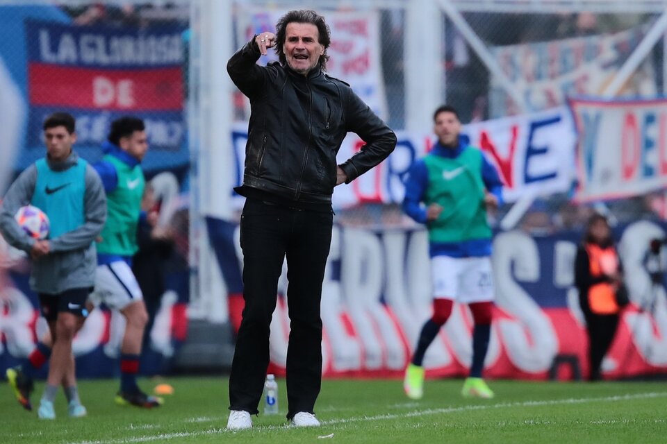 Rubén Insúa, entrenador de San Lorenzo (Fuente: Fotobaires)