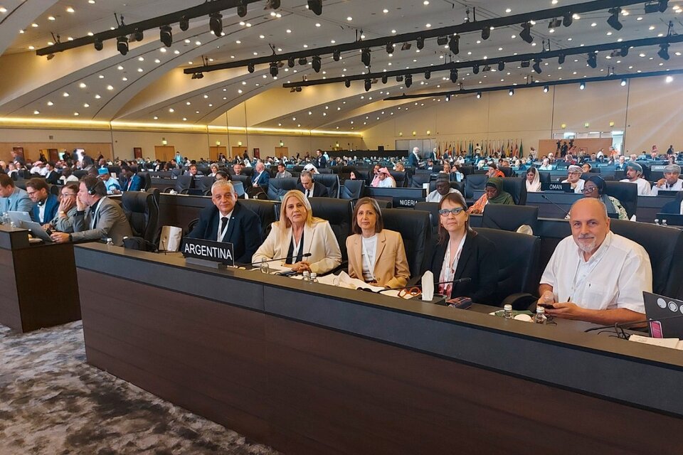 La comitiva de representantes argentinos en la 45° convención de la Unesco, que sesiona en Riad, Arabia Saudita.