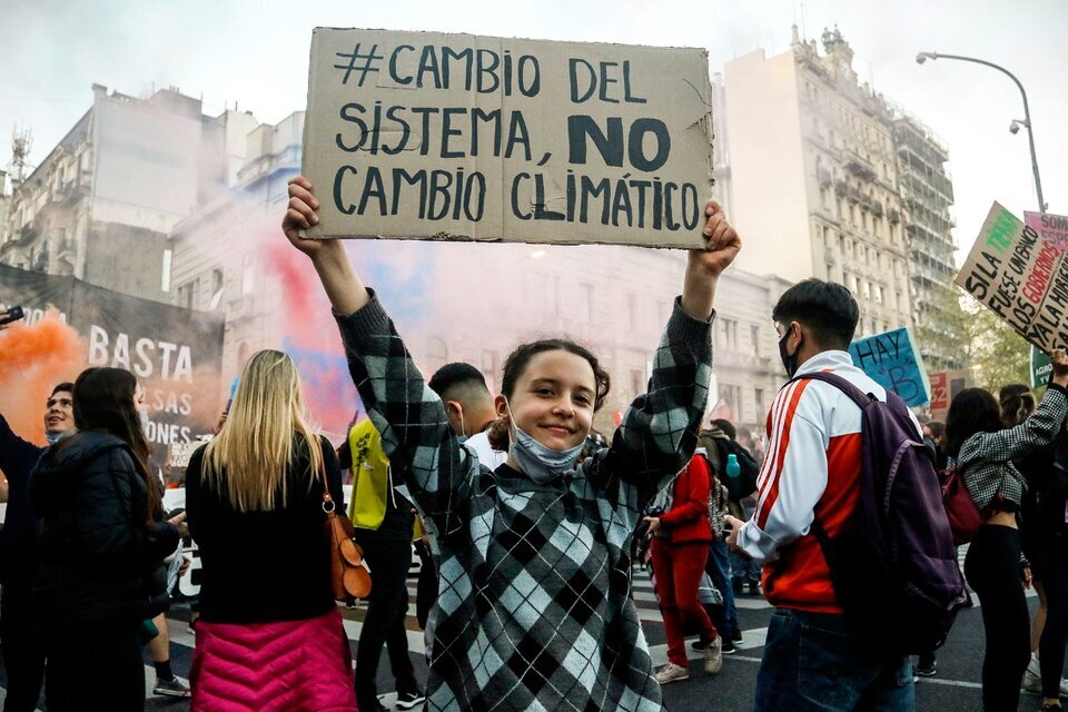 Juan Cabandié apuntó a Javier Milei por negar el cambio climático y habló del "dilema" del voto joven  (Fuente: Leandro Teysseire)