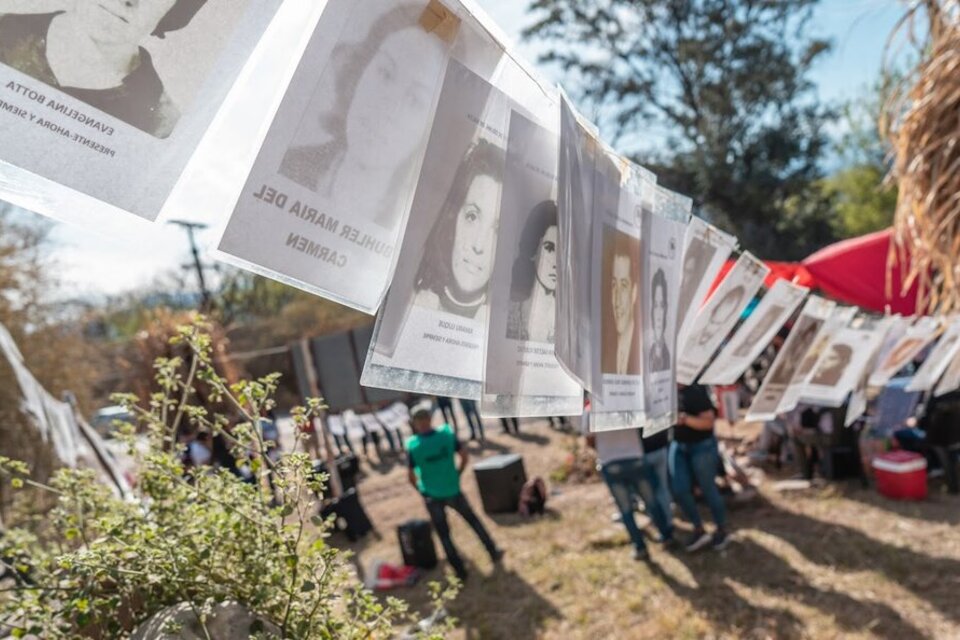 Acto en memoria de las víctimas de la Masacre de Gallinato en Salta  (Fuente: Flor Bustamante Arias)