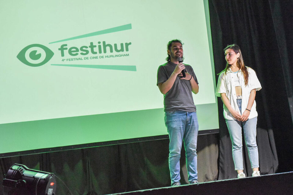 Jóvenes cineastas presentan sus películas en el FESTIHUR.