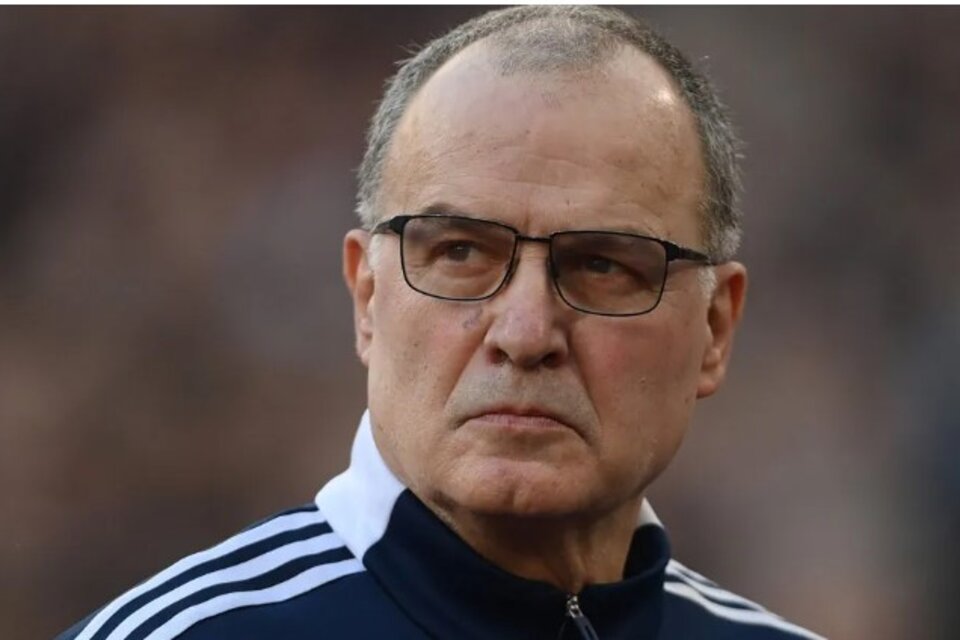 Marcelo Bielsa introdujo una nueva metodología de trabajo por lo que varios colaboradores quedaron desafectados.  (Fuente: NA)