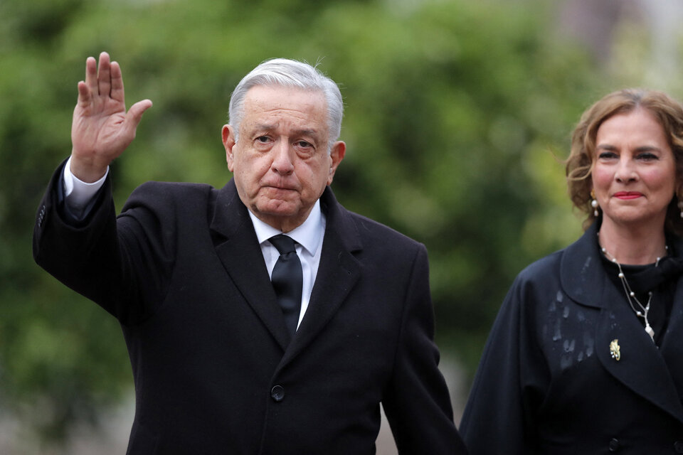 López Obrador junto a su esposa Beatriz Gutierrez Müller. (Fuente: AFP)