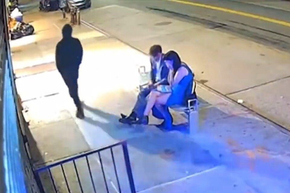 Un activista murió tras ser atacado a puñaladas en las calles de Nueva York. (Foto: captura de pantalla de video X)