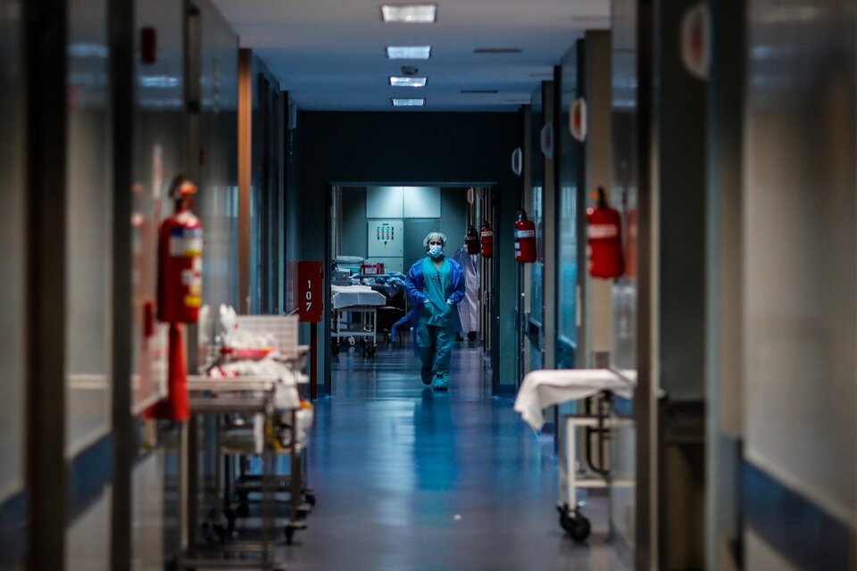 Los hospitales atienden pacientes con covid todo el tiempo. (Fuente: EFE)