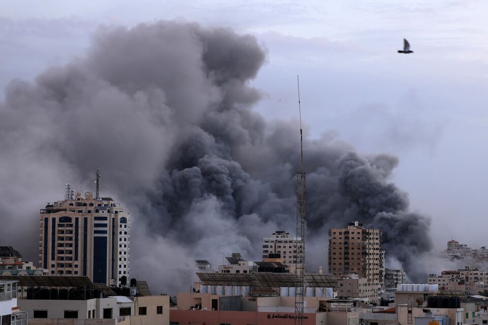 En las últimas horas, Israel realizó 500 ataques aéreos en la Franja de Gaza. (Fuente: AFP)