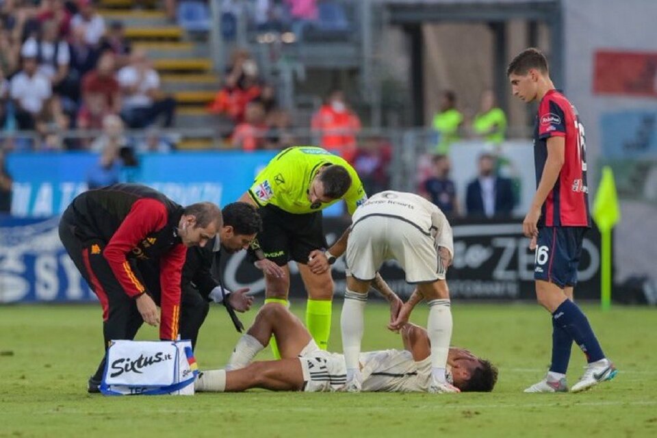 El dolor de Dybala auguraba una lesión más grave de lo que finalmente fue (Fuente: Twitter Roma)