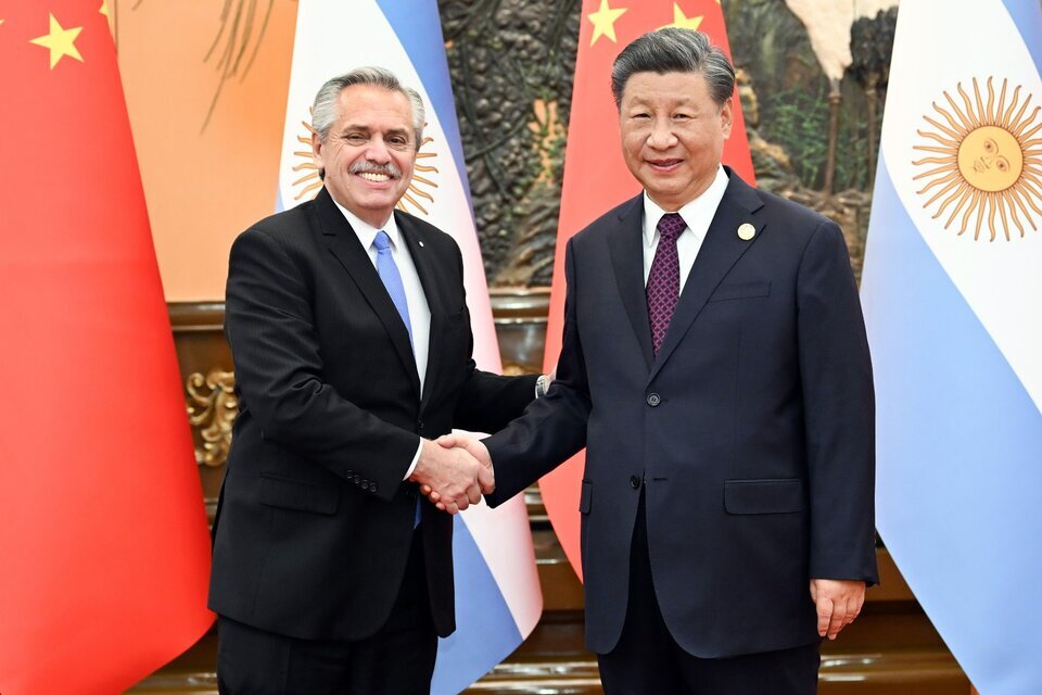 El presidente Fernández con su par chino, Xi Xinping, durante la visita de esta semana