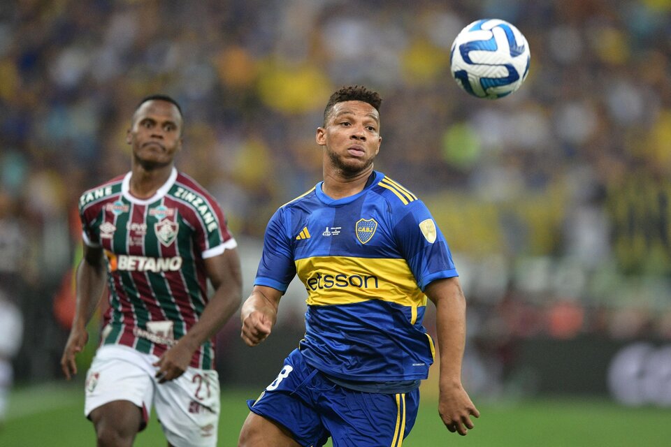 El lateral tuvo una irresponsable actitud en la final de la Copa Libertadores (Fuente: AFP)
