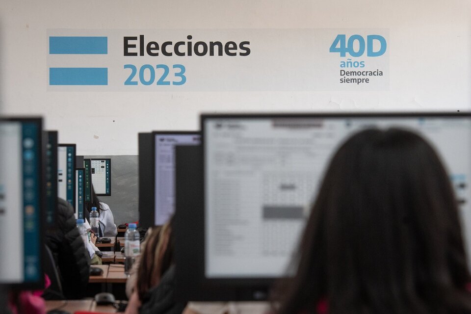Balotaje de las elecciones 2023: cuál es la diferencia entre el escrutinio provisorio y el definitivo (Fuente: Télam)