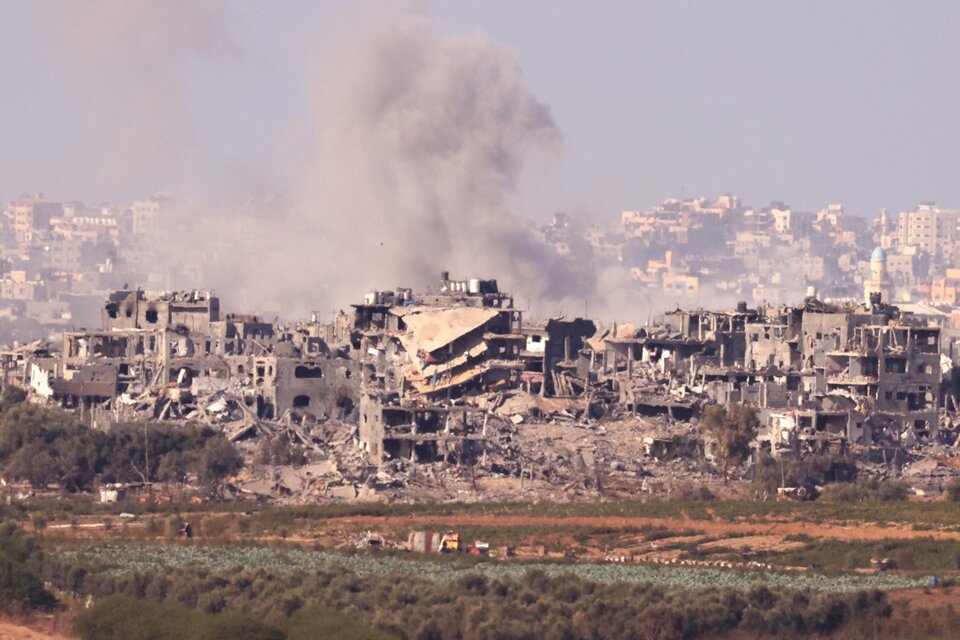 El bombardeo israelí destruyó barrios enteros en Ciudad de Gaza. (Fuente: EFE)
