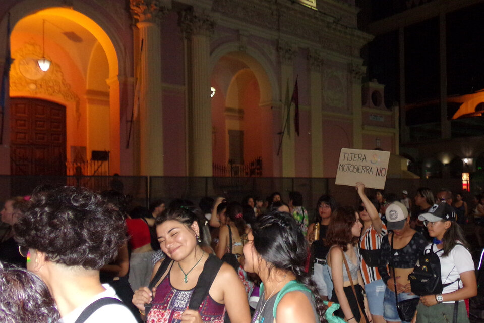Marcha del Orgullo en Salta: "Si gana Milei, perdemos nuestros derechos" (Fuente: Analía Brizuela)