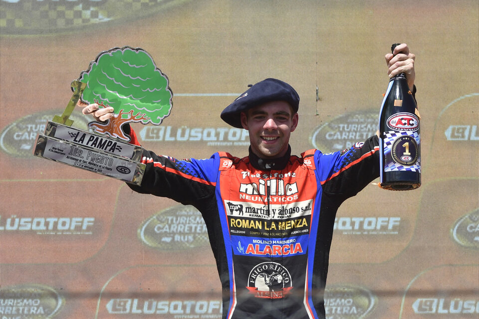 Todino, en lo más alto del podio, suma tres victorias en el año, al igual que Werner. (Fuente: ACTC)