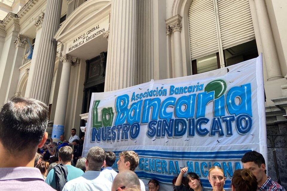 "No vamos a permitir que cierren el BCRA"