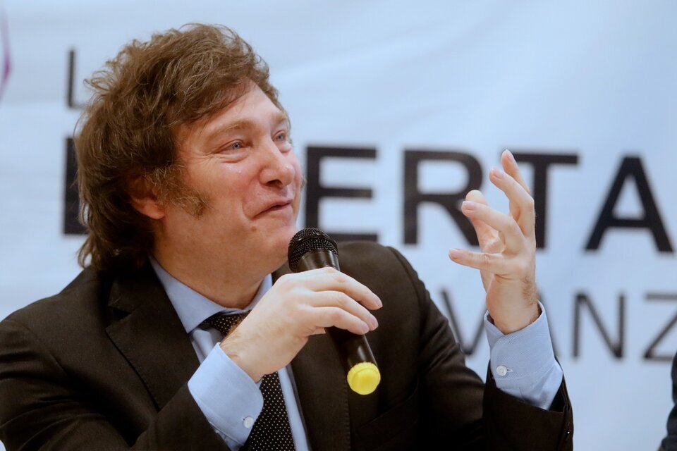 Javier Milei un día dice una cosa sobre la dolarización y otro día dice otra   (Fuente: Leandro Teysseire)