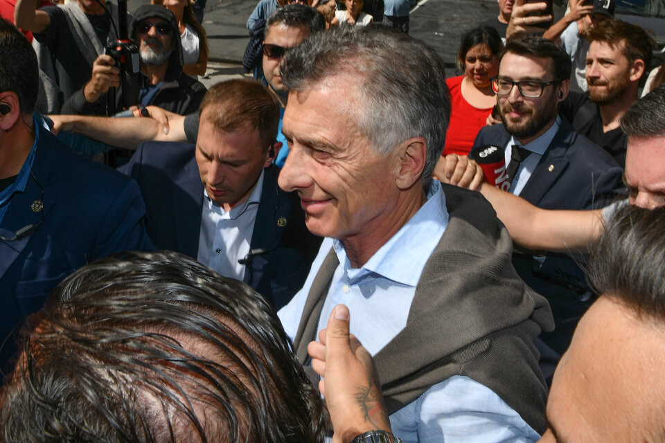 Macri rompió la veda al hablar con los periodistas luego de votar (Fuente: NA)