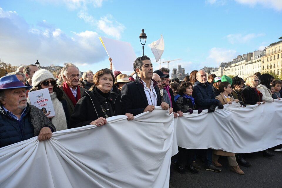 Marcharon figuras como las actrices Isabelle Adjani o Emmanuelle Béart.  (Fuente: AFP)
