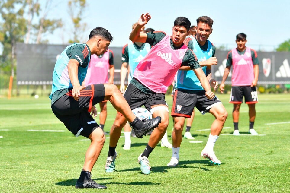 El plantel volvió a los entrenamientos (Fuente: Prensa River)