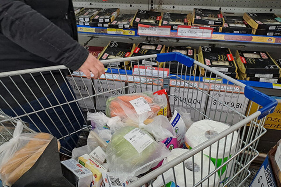En supermercados, las ventas avanzaron 13,5 por ciento el mes pasado. (Fuente: Dafne Gentinetta)