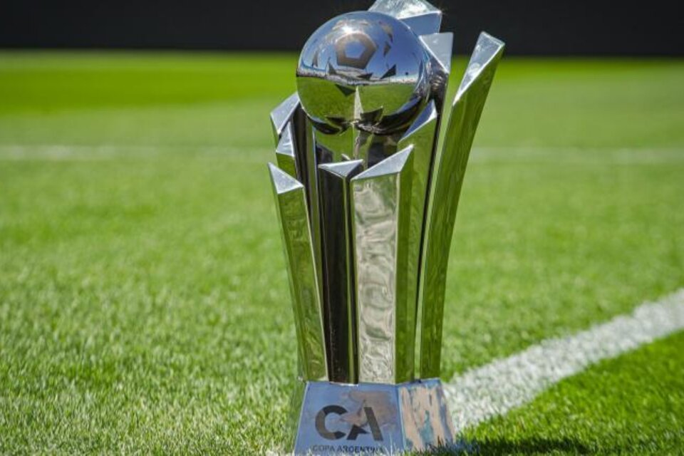 Trofeo de la Copa Argentina 2023. (Fuente: Prensa Copa Argentina)