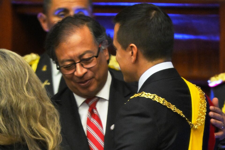 Petro y Noboa en la asunción del presidente ecuatoriano. (Fuente: AFP)