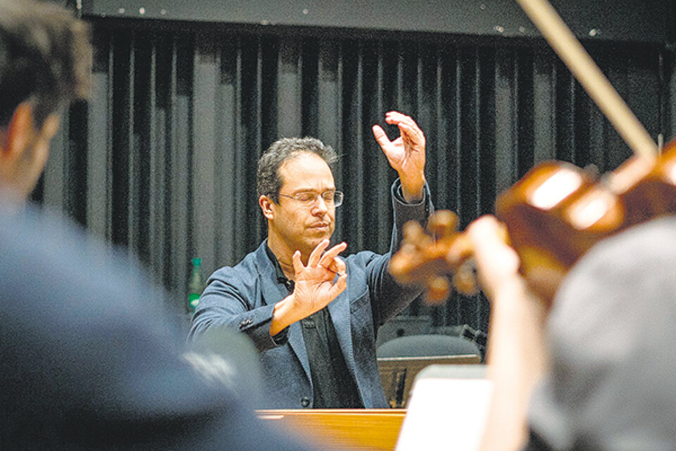 Leonardo García Alarcón creó en 2005 la Orquesta Capella Mediterránea.  (Fuente: Gentileza Luis Amaro)