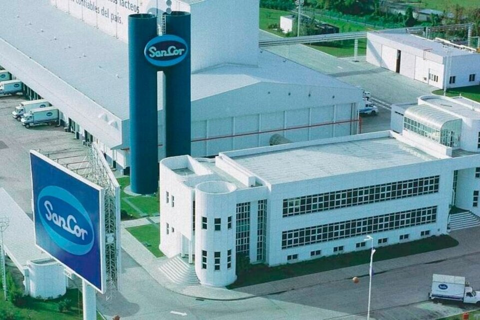 La fábrica que cierra tiene 26 empleados. 