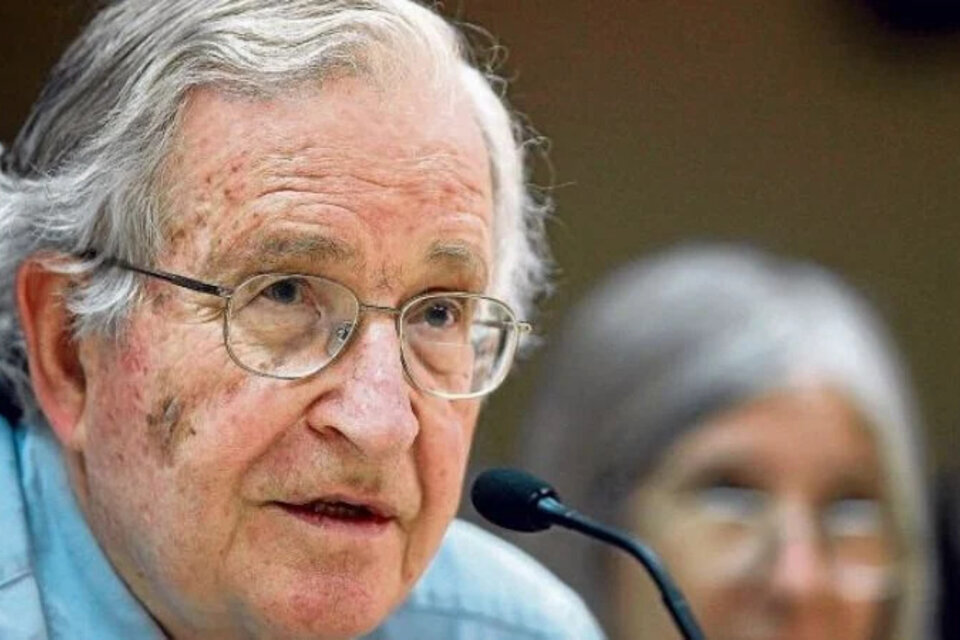 Noam Chomsky nació el 7 de diciembre de 1928