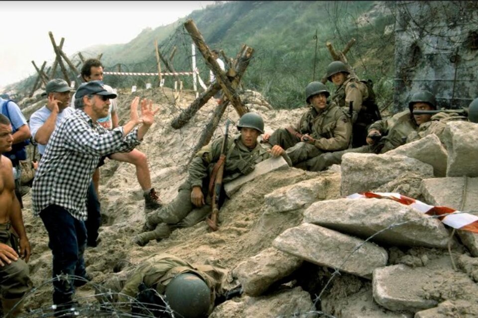Steven Spielberg en el set de "Rescatando al soldado Ryan".