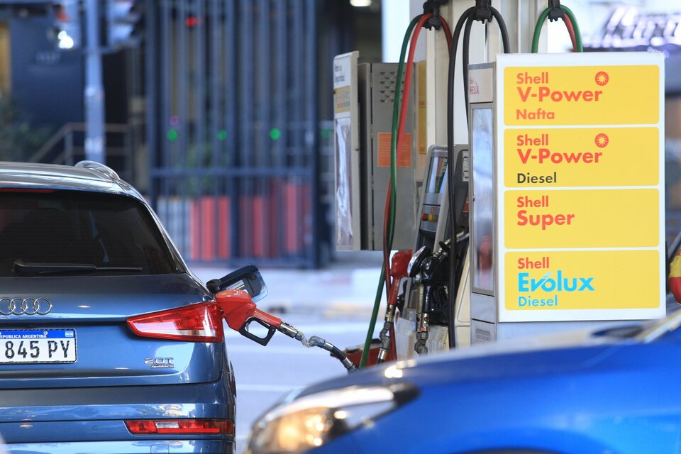 Shell aplicó un aumento del 15 por ciento en sus combustibles. (Fuente: NA)