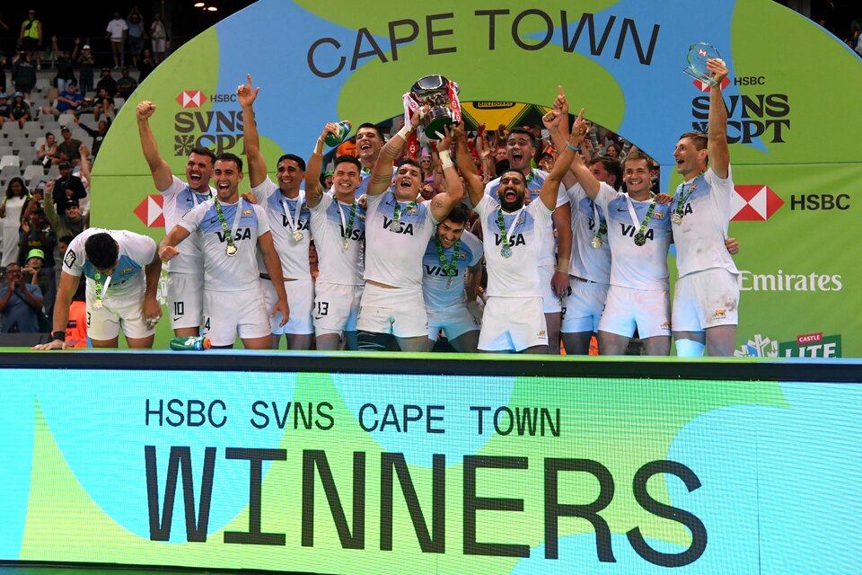 Los Pumas 7s vencieron a Australia y se consagraron campeones en Ciudad del Cabo   (Fuente: AFP)