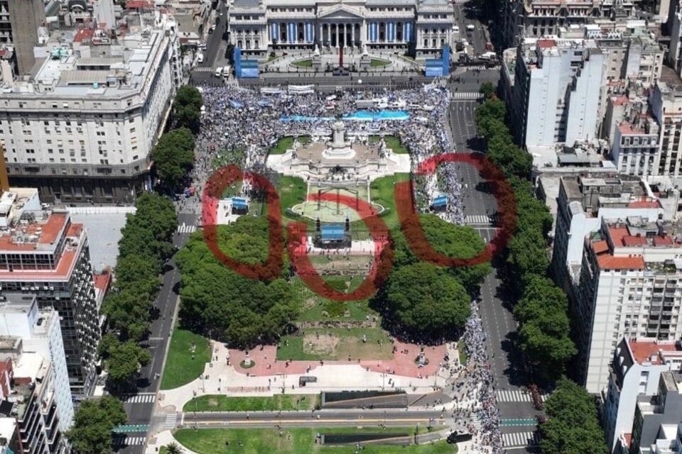 Los círculos indican la ubicación de cámaras que se quedaron sin imagen porque la movilización fue menor a la esperada. (Fuente: AFP)