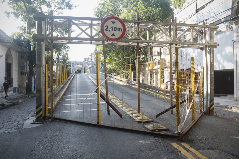 Palermo: un puente clave, cerrado hace un año y sin fecha de apertura (Fuente: Leandro Teysseire)