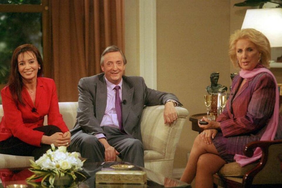 Néstor y Cristina Kirchner con Mirtha Legrand en 2003. 